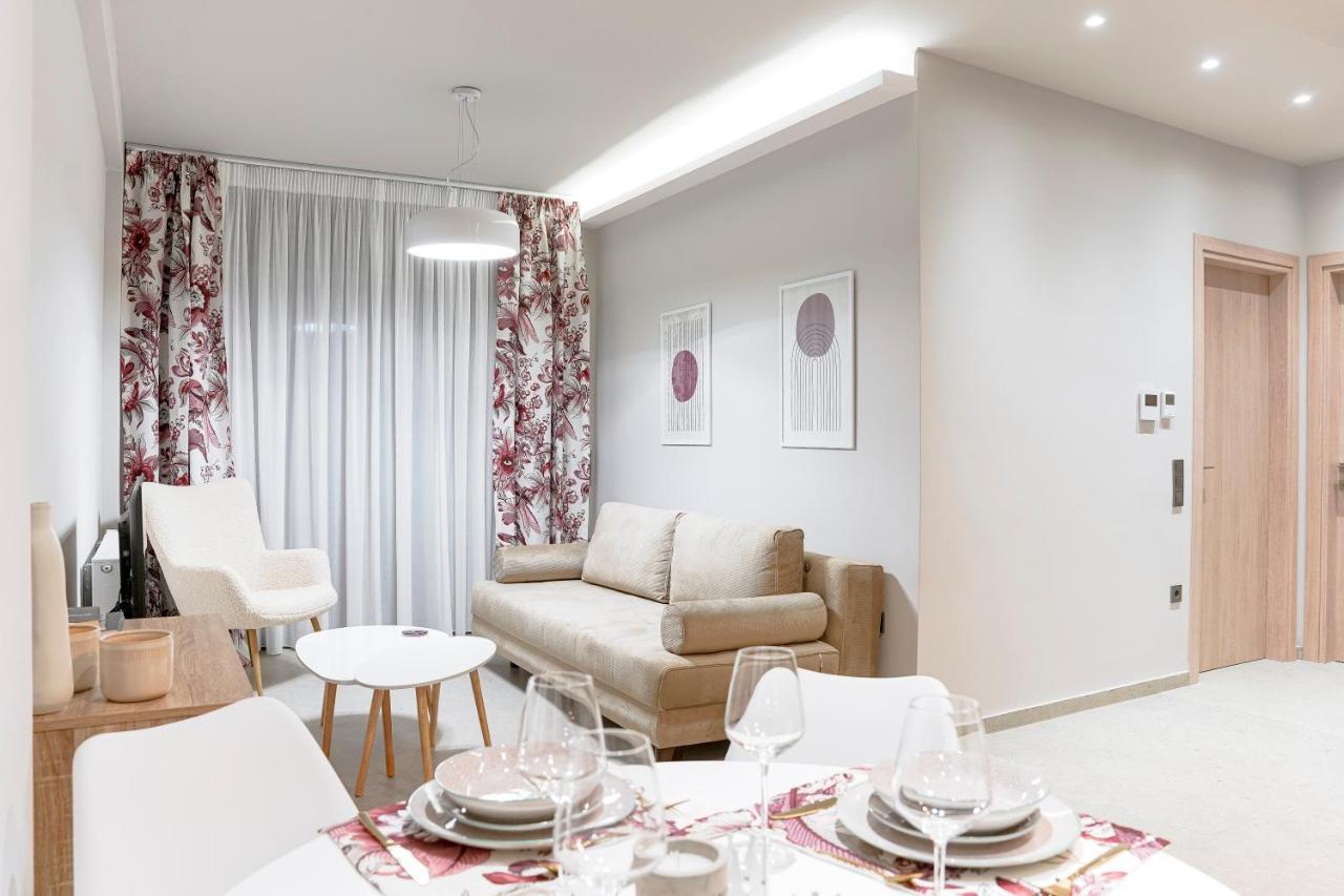 Quattro Luxury Apartments Tríkala エクステリア 写真