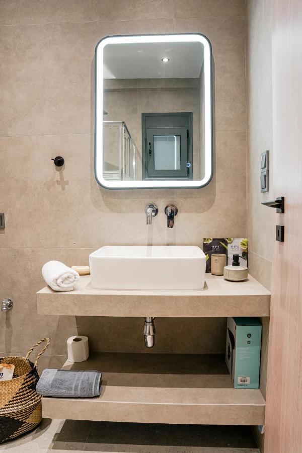 Quattro Luxury Apartments Tríkala エクステリア 写真