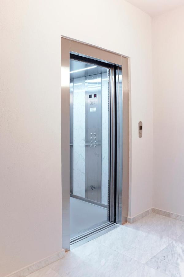 Quattro Luxury Apartments Tríkala エクステリア 写真