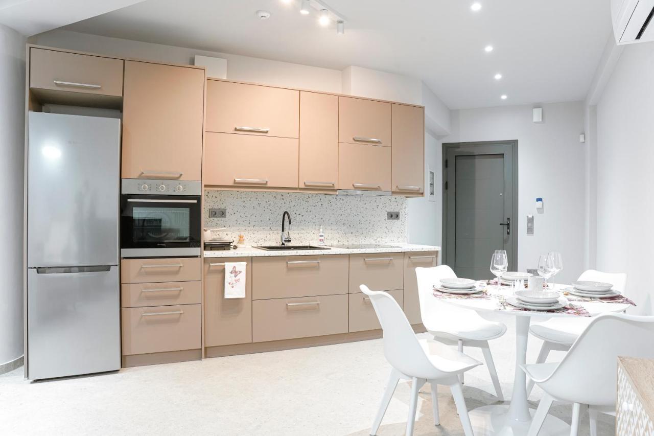 Quattro Luxury Apartments Tríkala エクステリア 写真